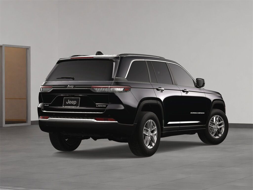 2025 Jeep Grand Cherokee Laredo Kenosha WI
