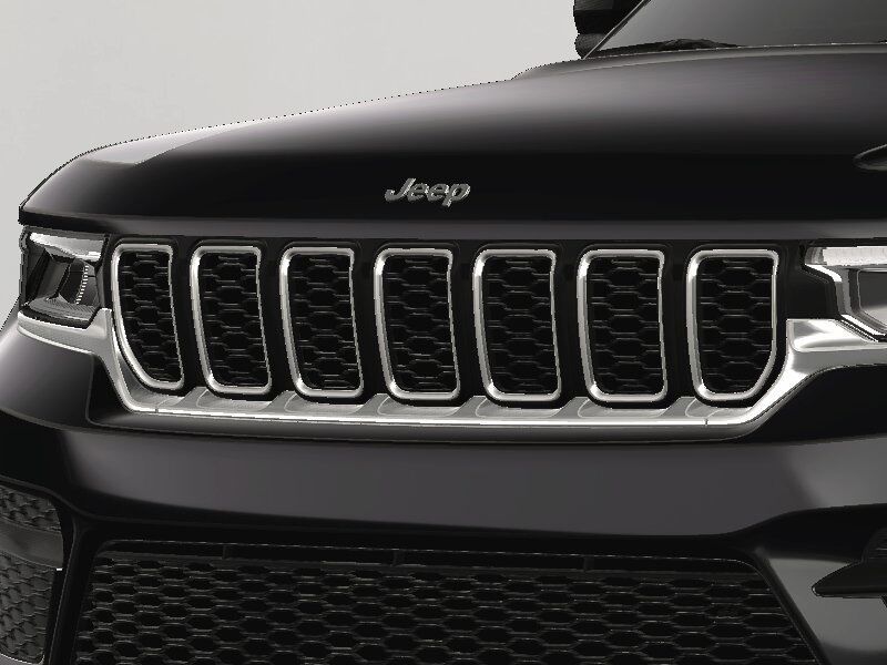 2025 Jeep Grand Cherokee Laredo Kenosha WI