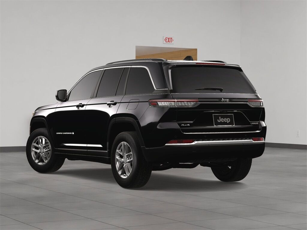 2025 Jeep Grand Cherokee Laredo Kenosha WI