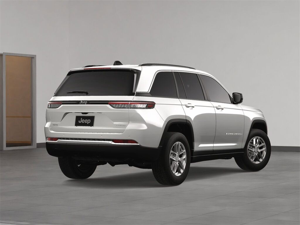 2025 Jeep Grand Cherokee Laredo Kenosha WI