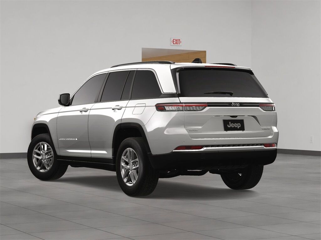 2025 Jeep Grand Cherokee Laredo Kenosha WI