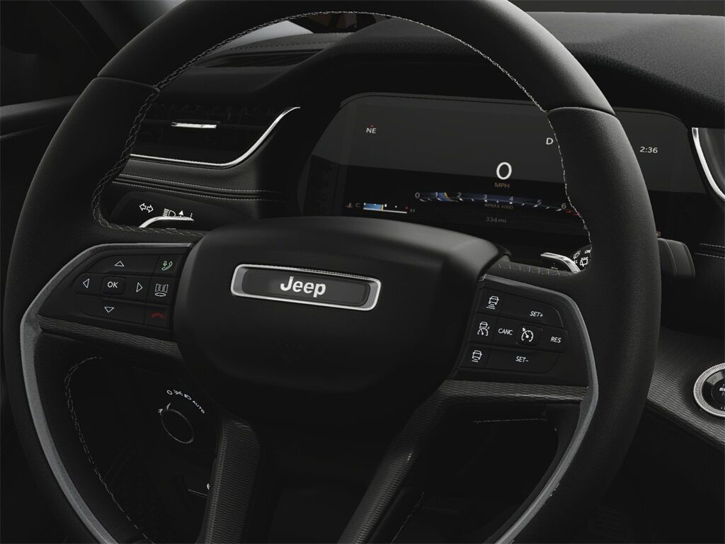 2025 Jeep Grand Cherokee Laredo Kenosha WI