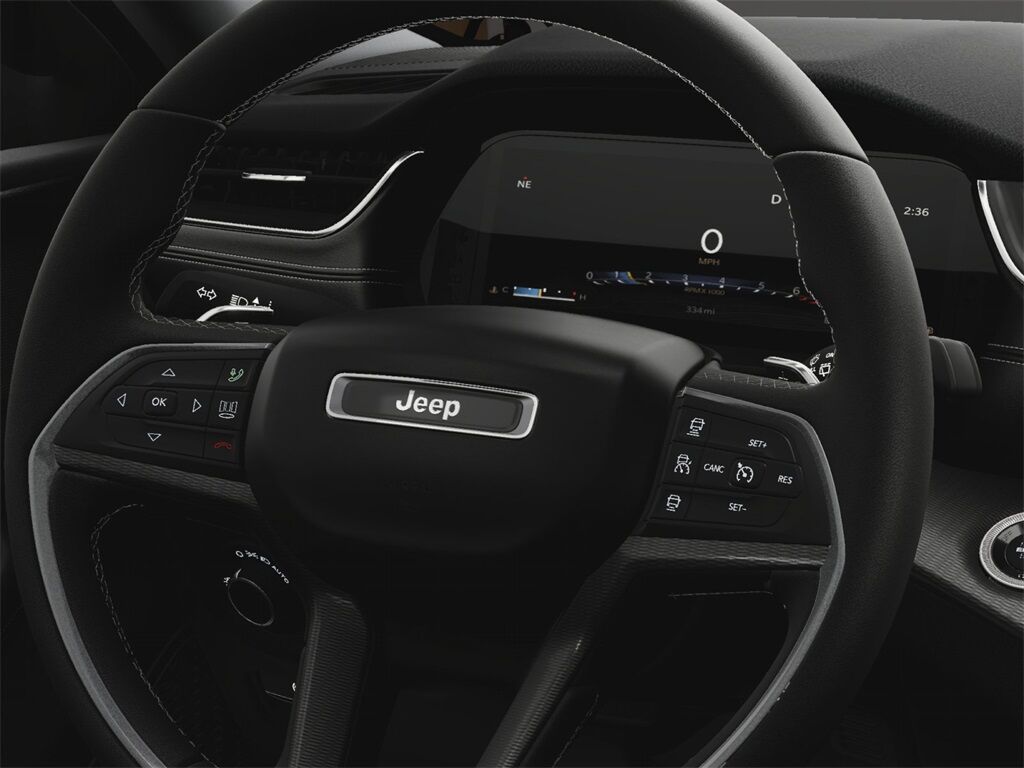 2025 Jeep Grand Cherokee Laredo Kenosha WI