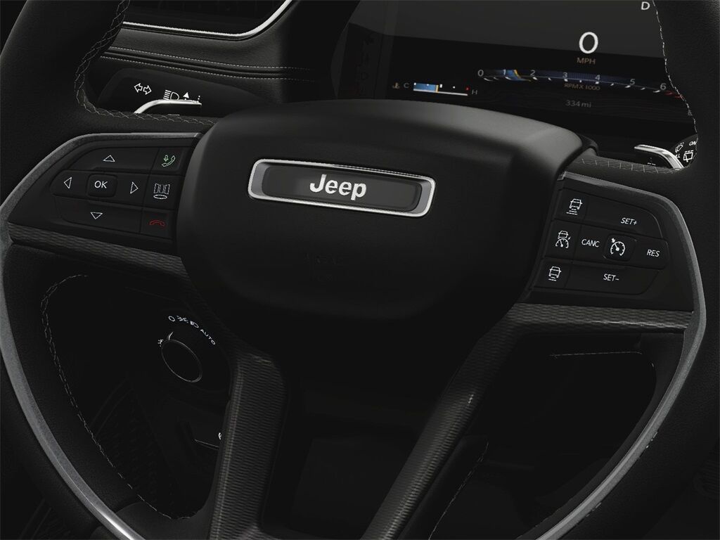 2025 Jeep Grand Cherokee Laredo Racine WI