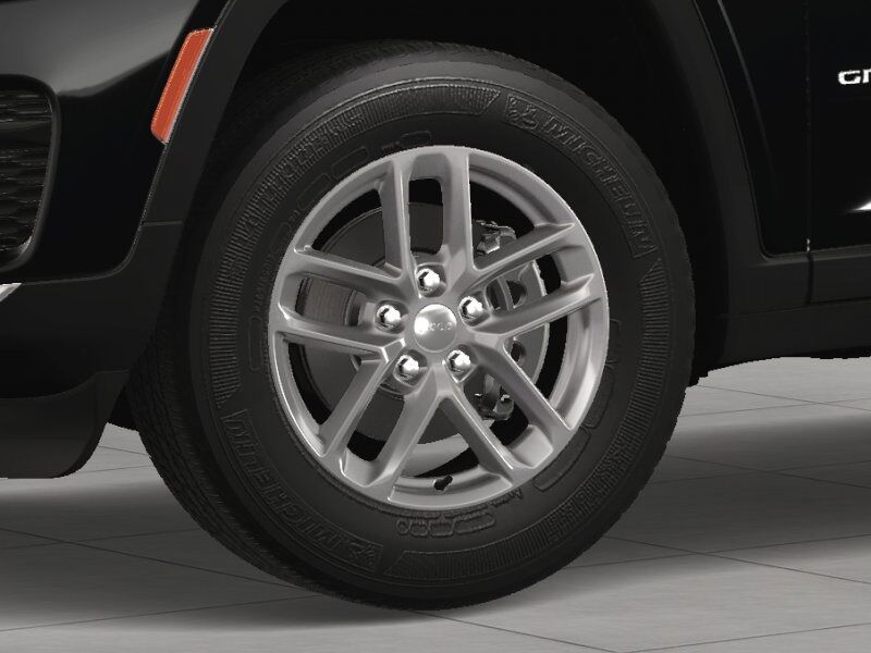 2025 Jeep Grand Cherokee Laredo Racine WI