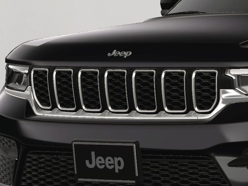 2025 Jeep Grand Cherokee Laredo Racine WI