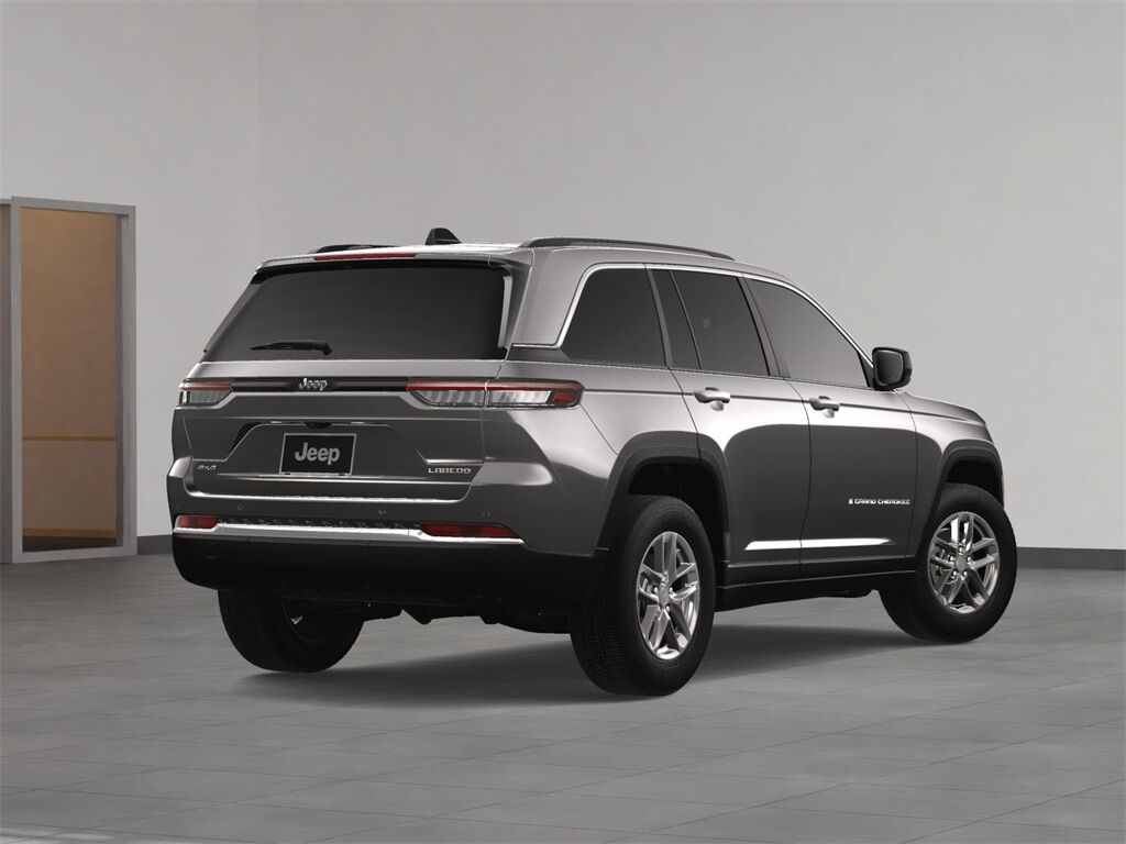 2025 Jeep Grand Cherokee Laredo Racine WI