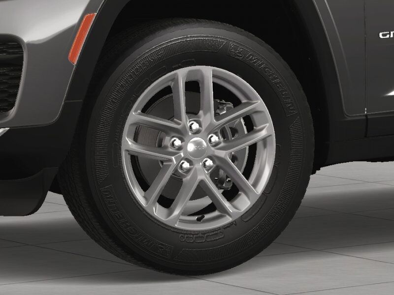 2025 Jeep Grand Cherokee Laredo Racine WI