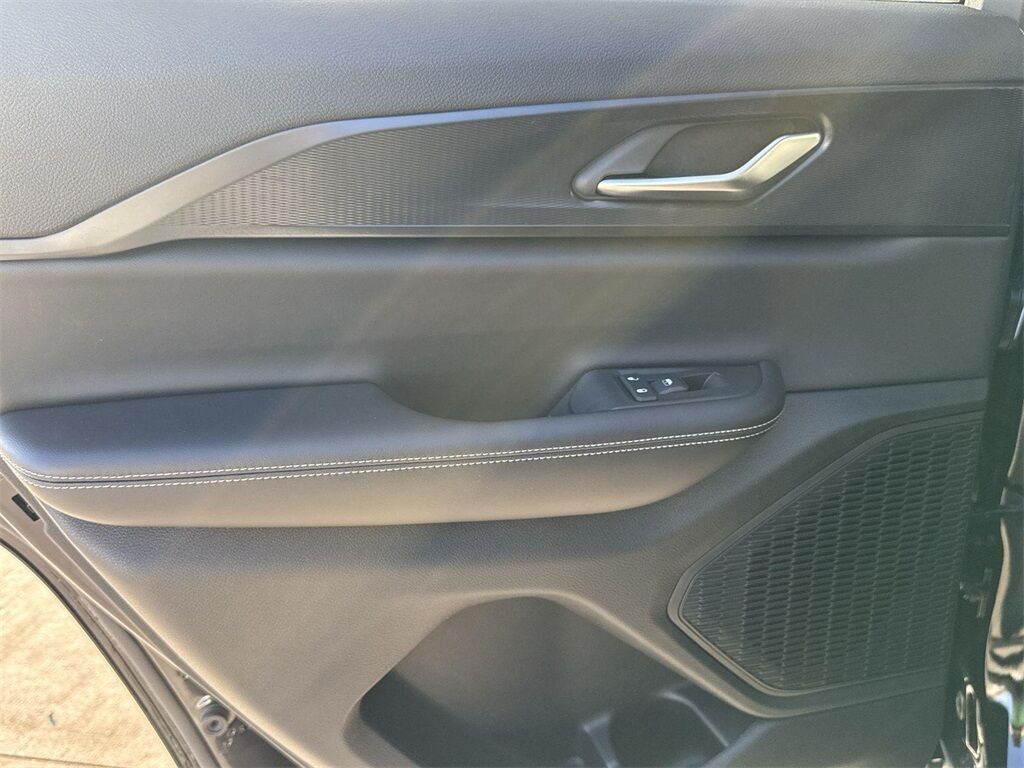 2025 Jeep Grand Cherokee Laredo Quincy MA