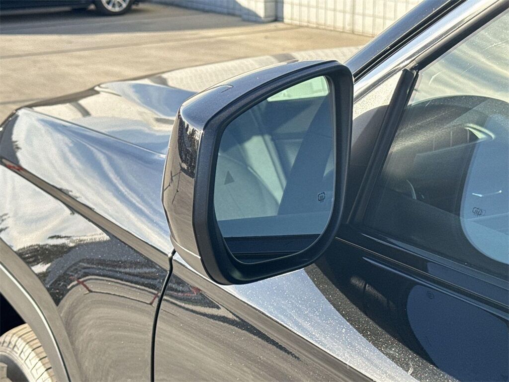 2025 Jeep Grand Cherokee Laredo Quincy MA