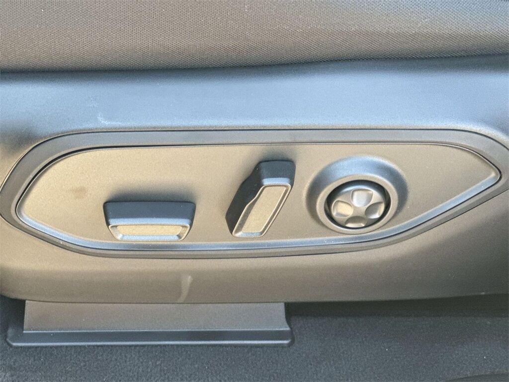 2025 Jeep Grand Cherokee Laredo Quincy MA