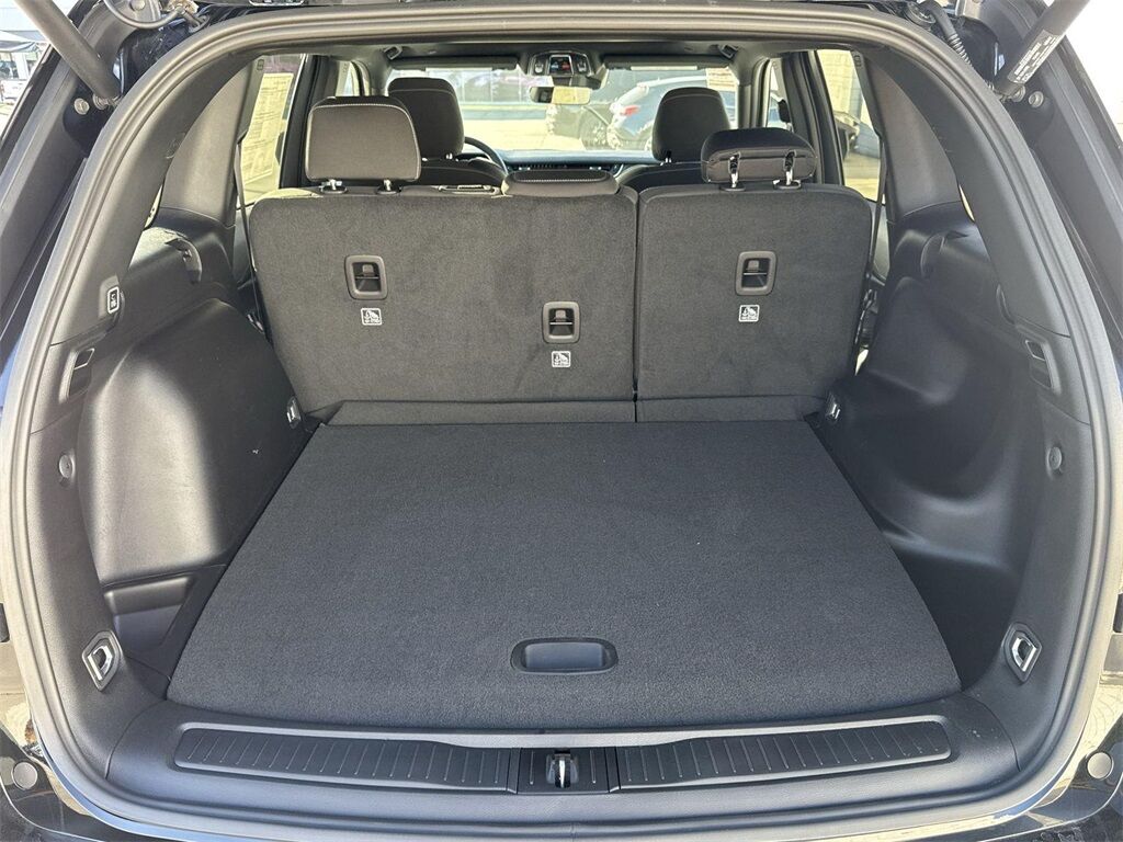 2025 Jeep Grand Cherokee Laredo Quincy MA