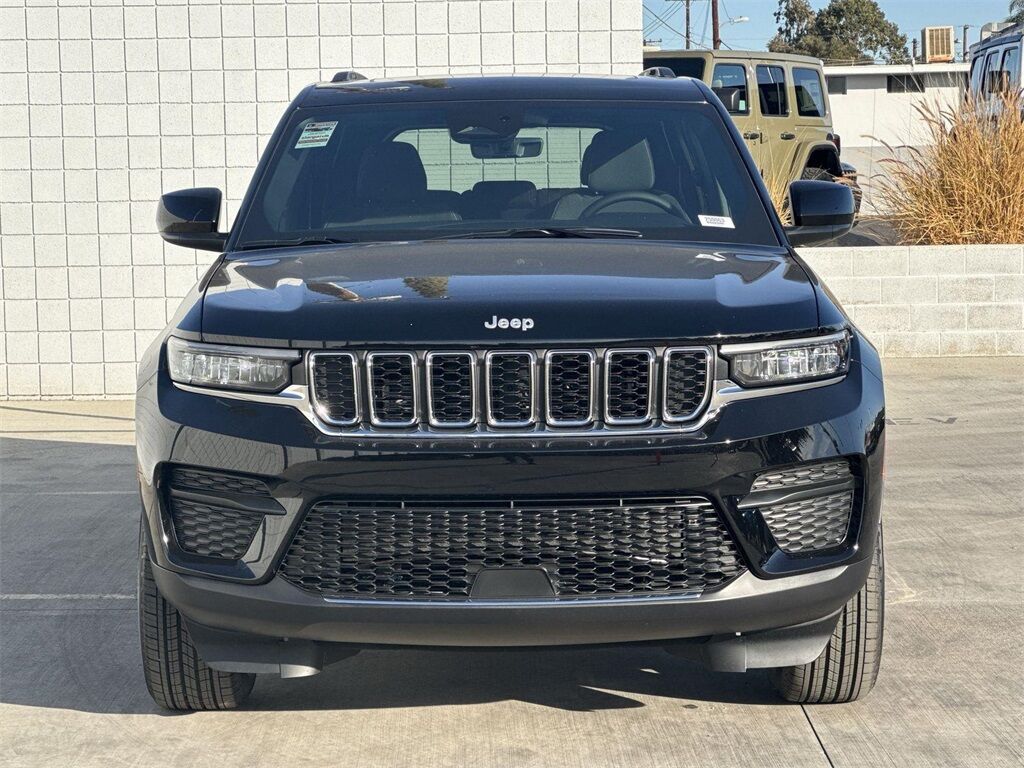 2025 Jeep Grand Cherokee Laredo Quincy MA