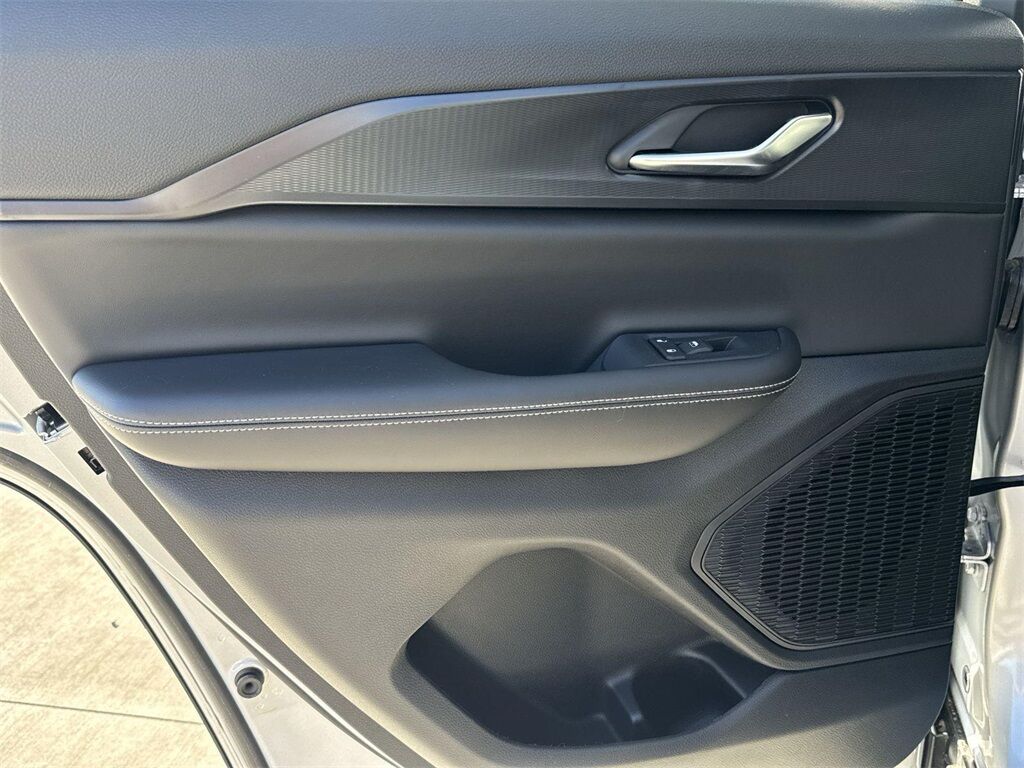 2025 Jeep Grand Cherokee Laredo Quincy MA