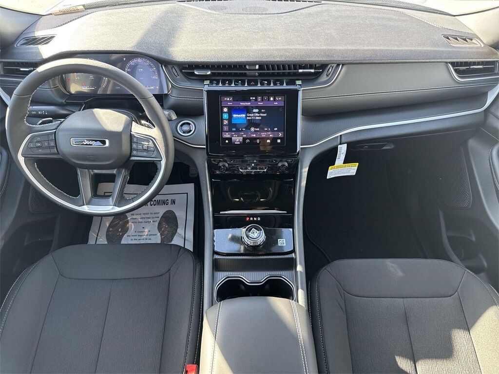 2025 Jeep Grand Cherokee Laredo Quincy MA