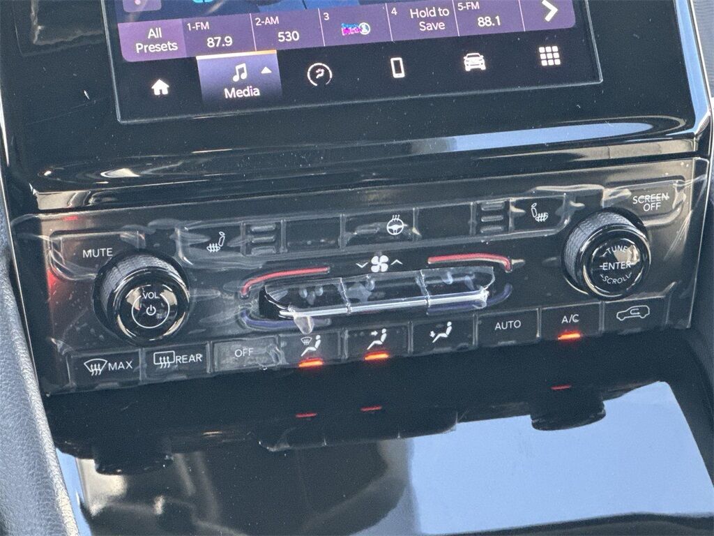 2025 Jeep Grand Cherokee Laredo Quincy MA