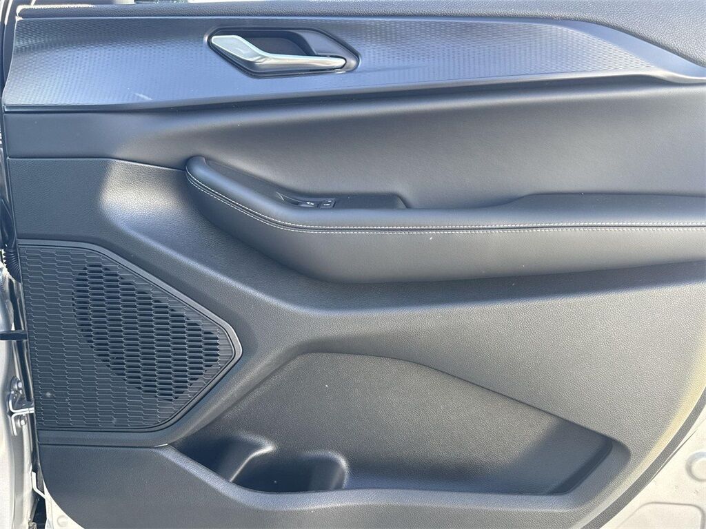 2025 Jeep Grand Cherokee Laredo Quincy MA