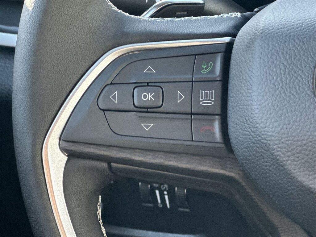 2025 Jeep Grand Cherokee Laredo Quincy MA