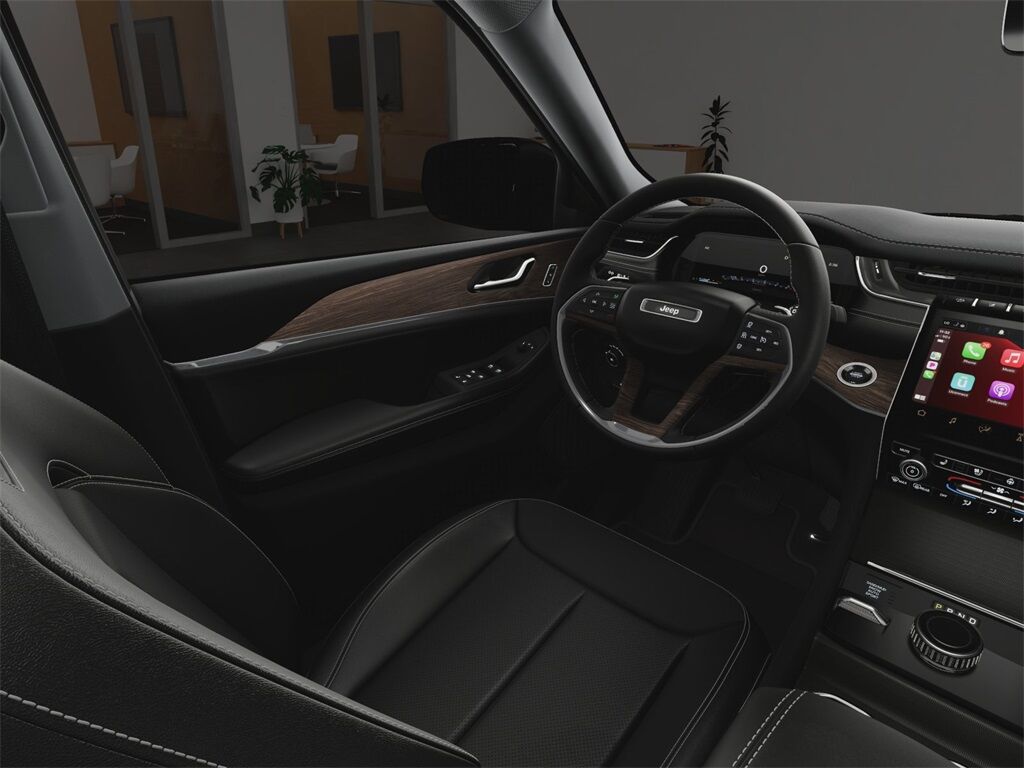 2025 Jeep Grand Cherokee Limited Kenosha WI