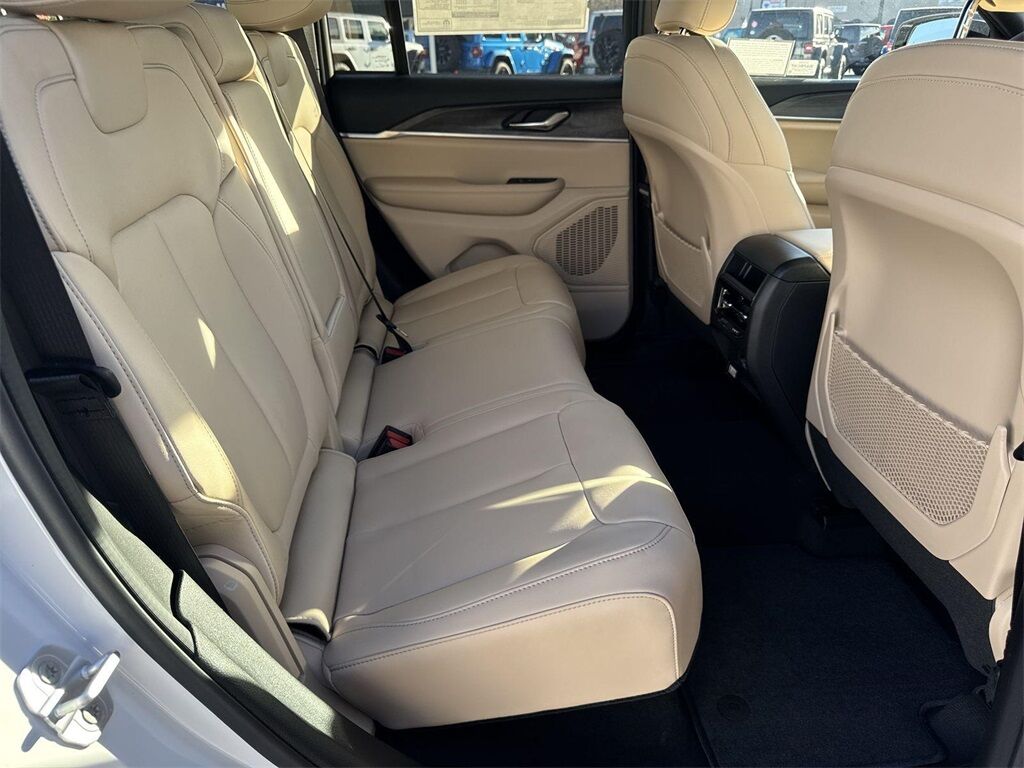 2025 Jeep Grand Cherokee Limited Quincy MA