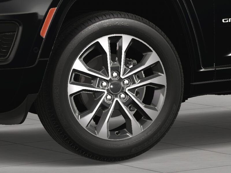2025 Jeep Grand Cherokee Overland Kenosha WI