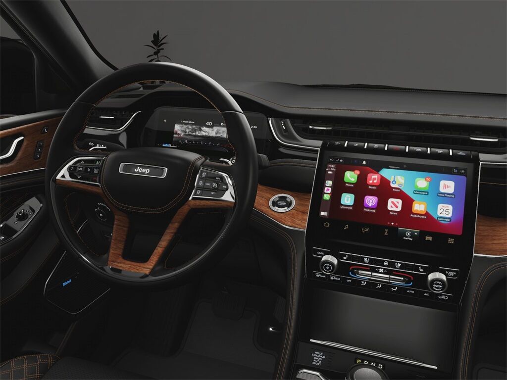 2025 Jeep Grand Cherokee Summit Kenosha WI