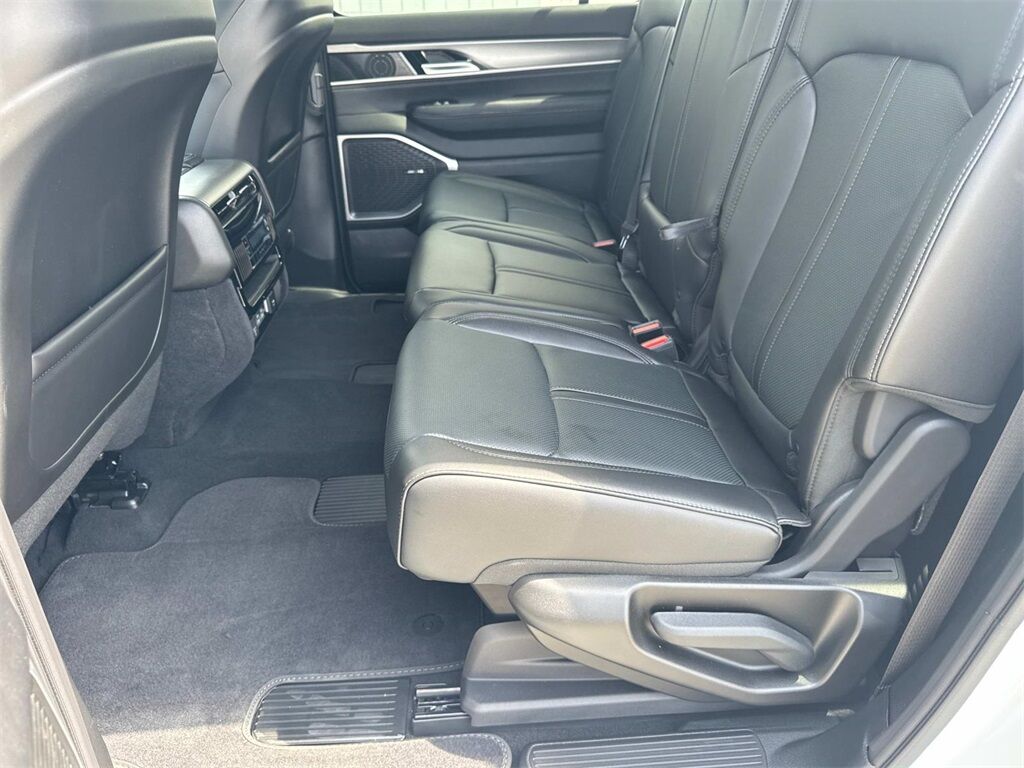 2025 Jeep Wagoneer Base Quincy MA