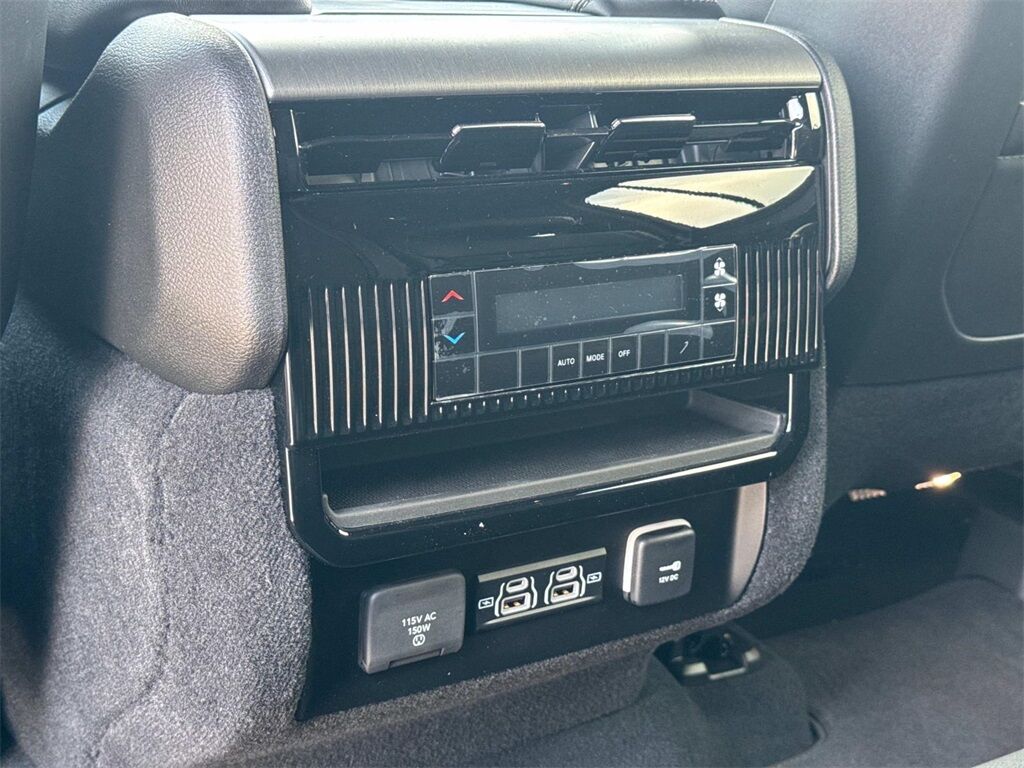 2025 Jeep Wagoneer Base Quincy MA