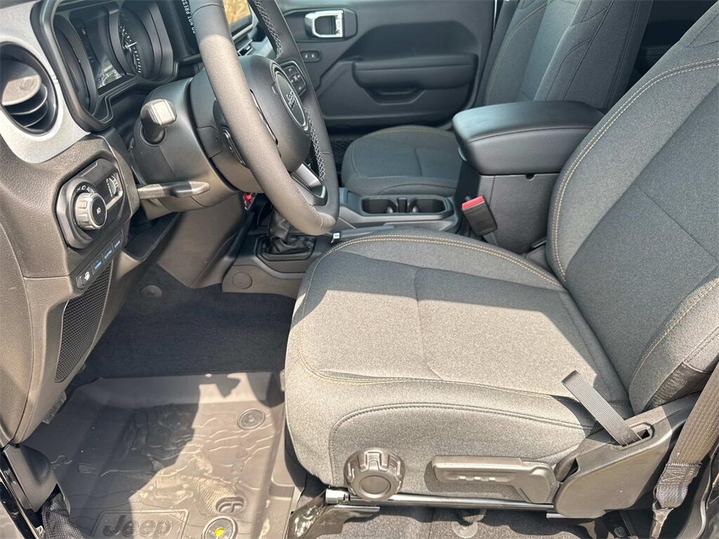 2025 Jeep Wrangler Willys 4xe Quincy MA