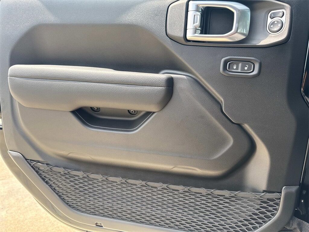 2025 Jeep Wrangler Willys 4xe Quincy MA