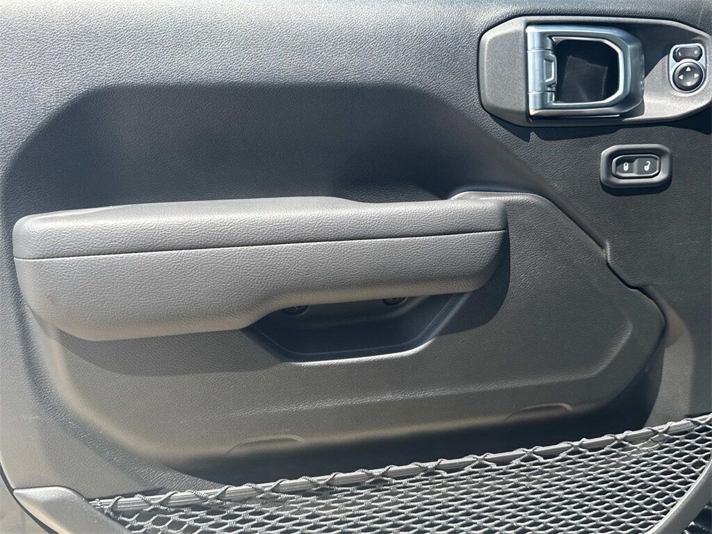 2025 Jeep Wrangler Willys 4xe Quincy MA