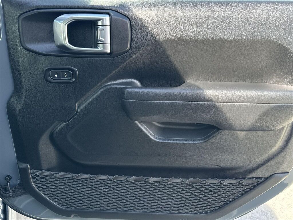 2025 Jeep Wrangler Willys Quincy MA