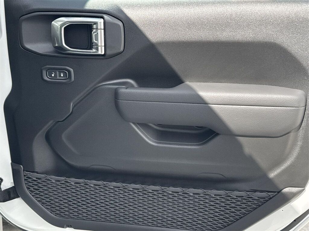 2025 Jeep Wrangler Willys Quincy MA