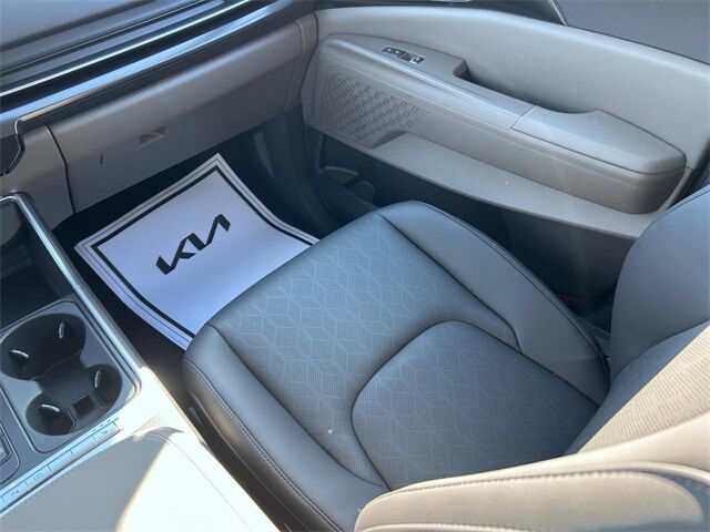 2025 Kia Carnival MPV Hybrid LXS Cape Girardeau MO