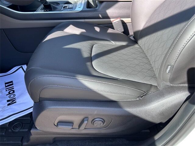 2025 Kia Carnival MPV LXS Cape Girardeau MO
