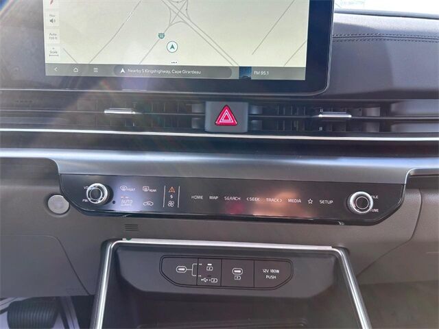 2025 Kia Carnival MPV LXS Cape Girardeau MO