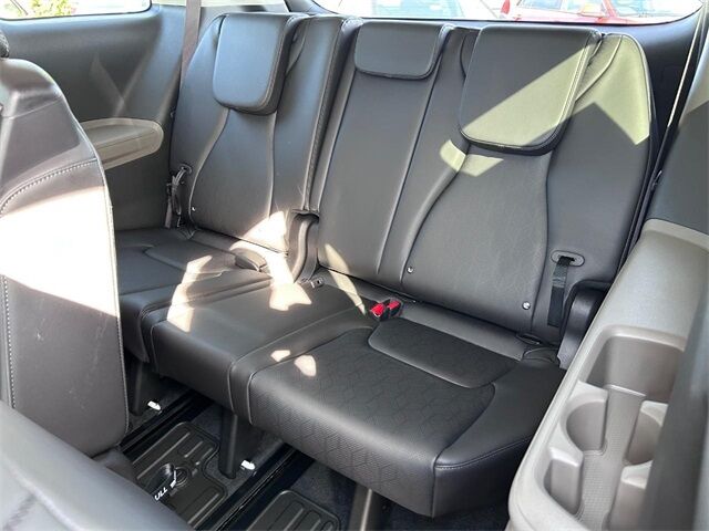 2025 Kia Carnival MPV LXS Cape Girardeau MO