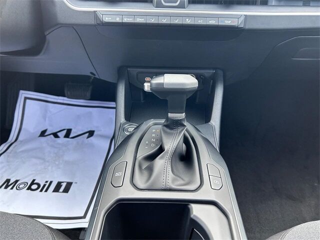2025 Kia K4 LXS Cape Girardeau MO