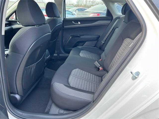 2025 Kia K5 LXS FWD Cape Girardeau MO