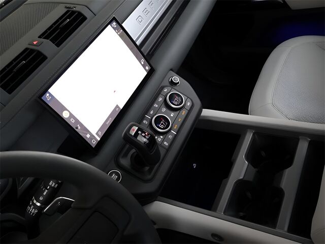 2025 Land Rover Defender 110 V8 Merriam KS