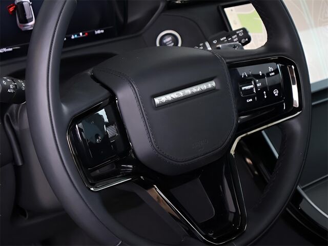 2025 Land Rover Range Rover Velar Dynamic SE Merriam KS