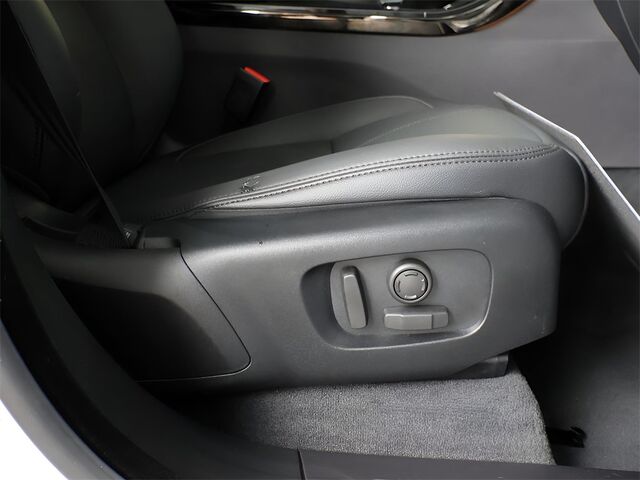 2025 Land Rover Range Rover Velar Dynamic SE Merriam KS