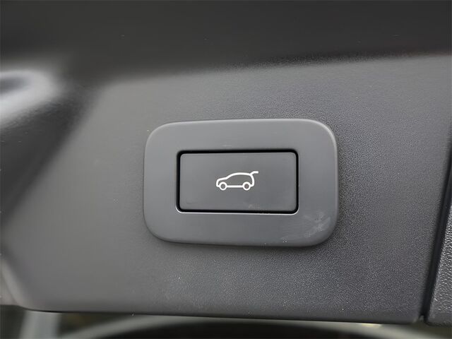 2025 Land Rover Range Rover Velar Dynamic SE Merriam KS