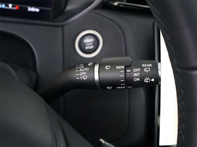2025 Land Rover Range Rover Velar Dynamic SE Merriam KS