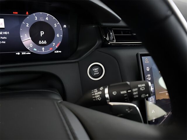 2025 Land Rover Range Rover Velar Dynamic SE Merriam KS