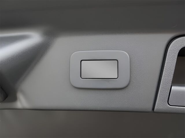 2025 Land Rover Range Rover Velar Dynamic SE Merriam KS