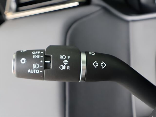 2025 Land Rover Range Rover Velar Dynamic SE Merriam KS