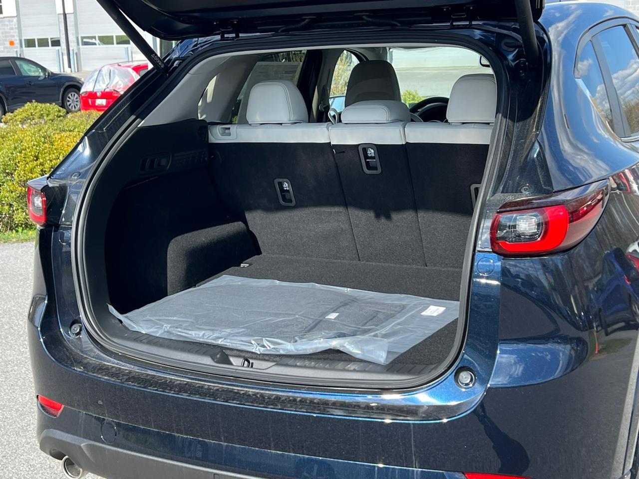 2025 MAZDA CX-5 2.5 S Preferred Package Hagerstown MD