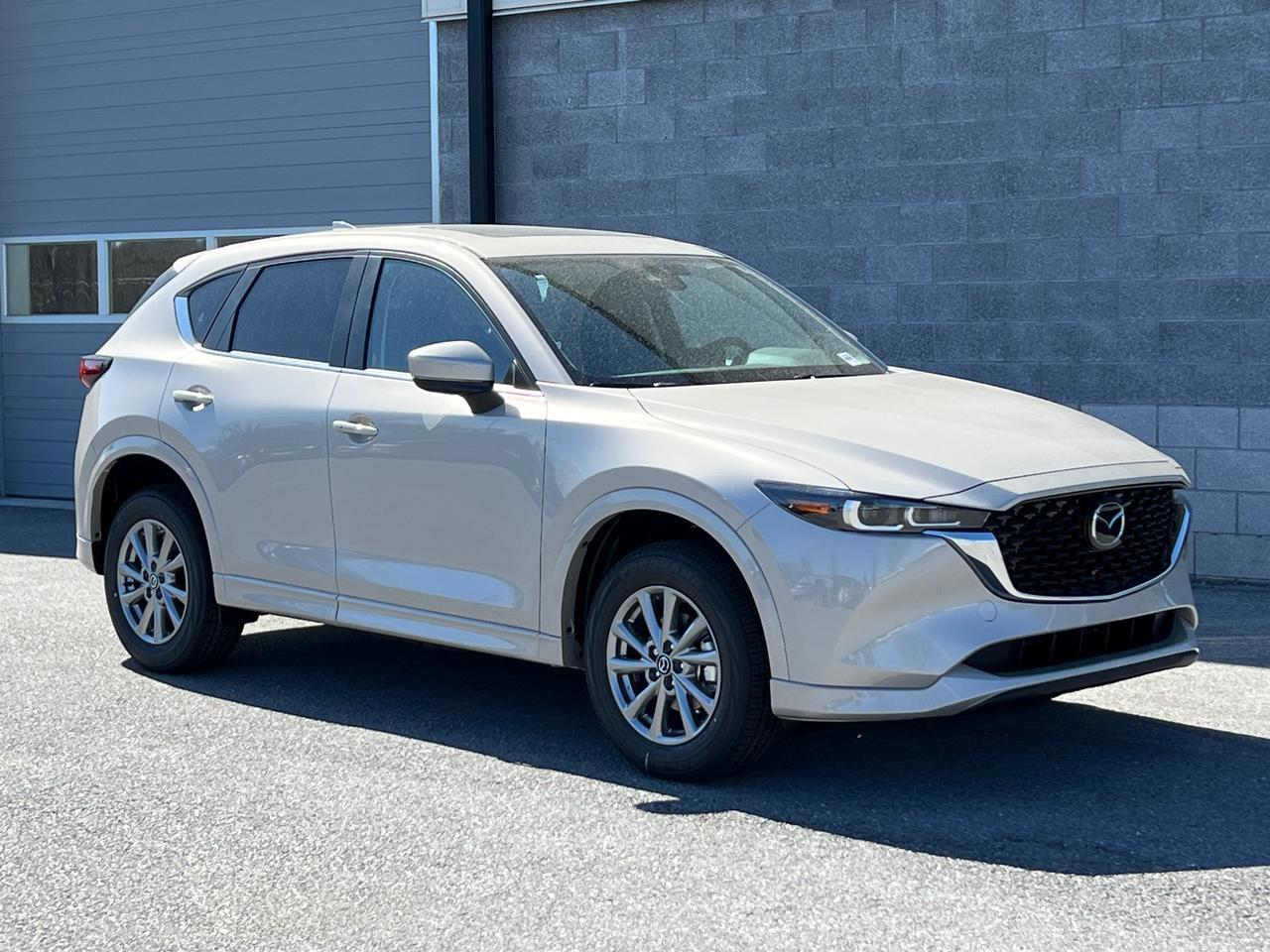 2025 MAZDA CX-5 2.5 S Preferred Package