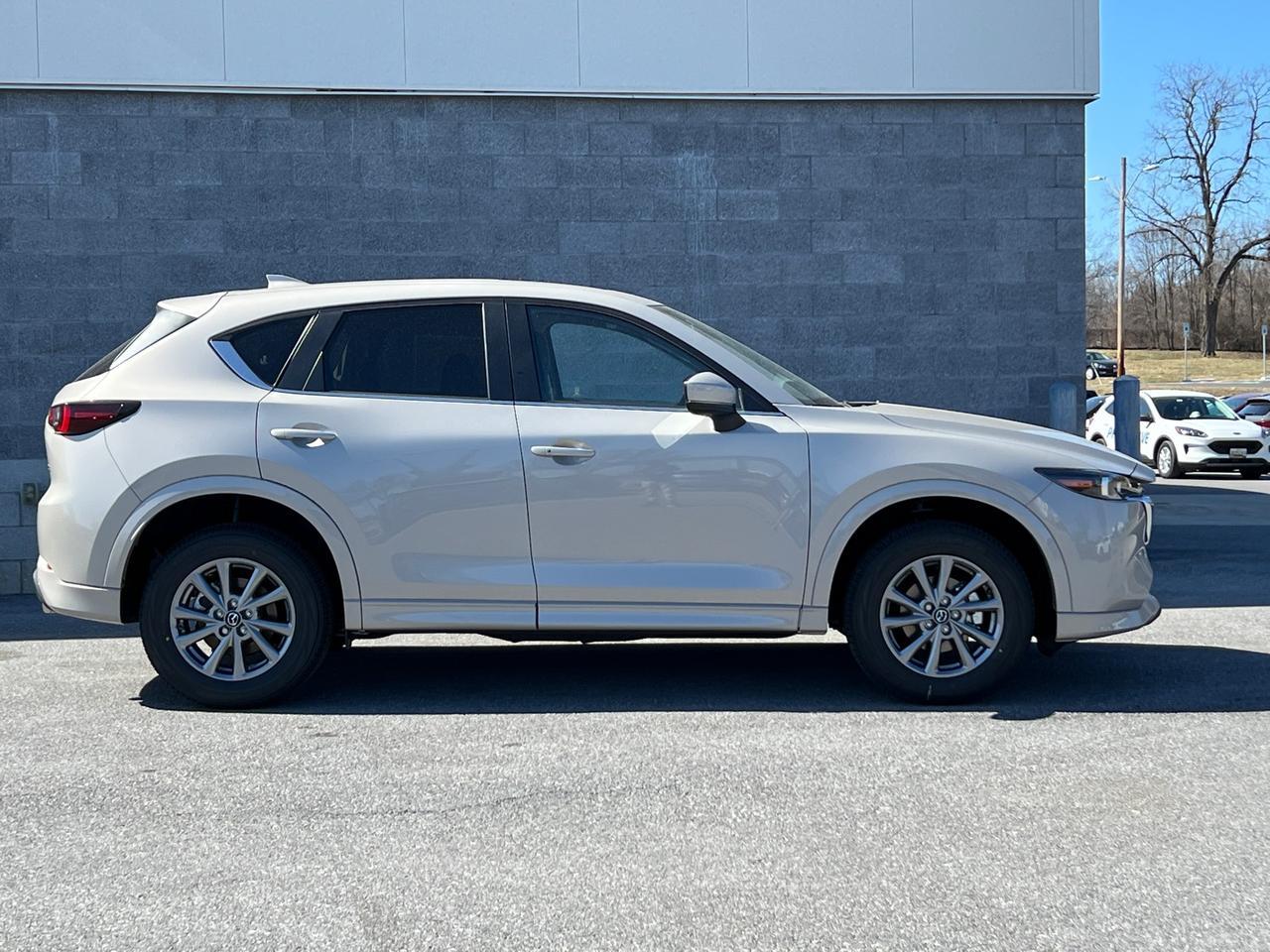2025 MAZDA CX-5 2.5 S Preferred Package Hagerstown MD